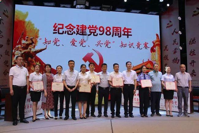 《英雄联盟》合区免费改名方法介绍